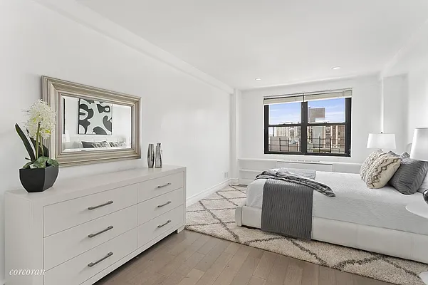 Sold by Corcoran | media 3