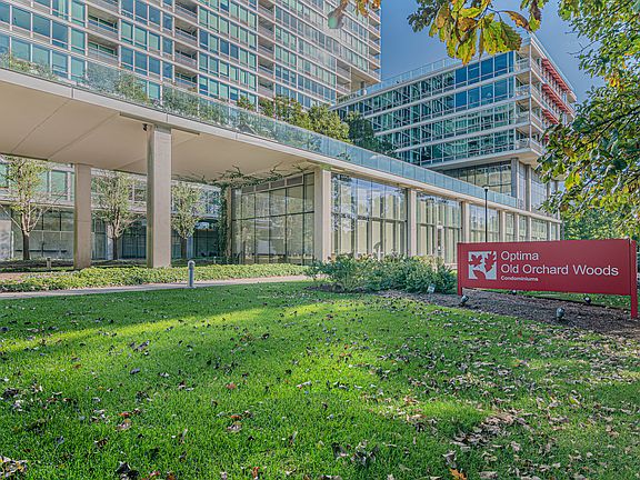 2nd image of 9655 Woods Dr Unit 301