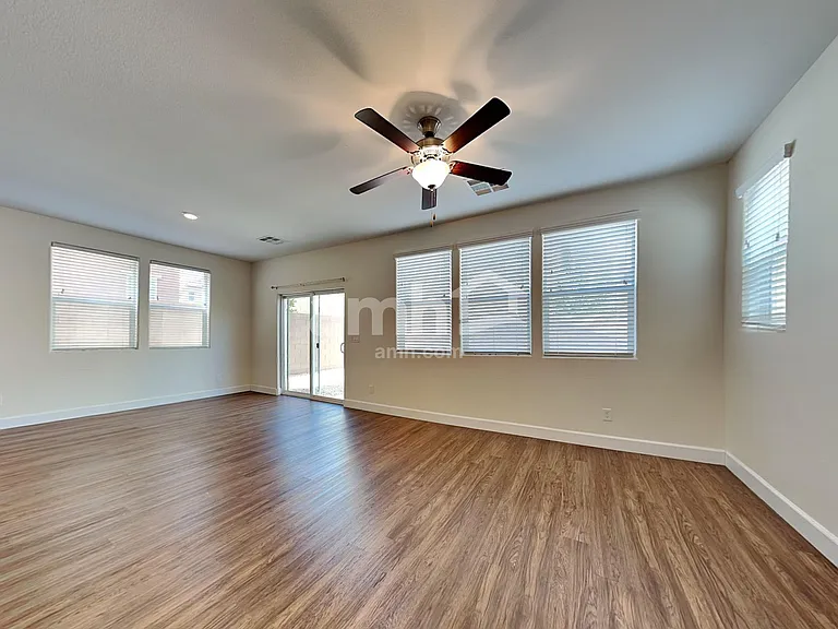 9265 Baylee Bay Ct — Photo 6