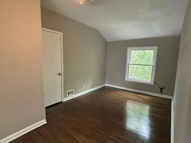 2052 S Market St — Photo 3