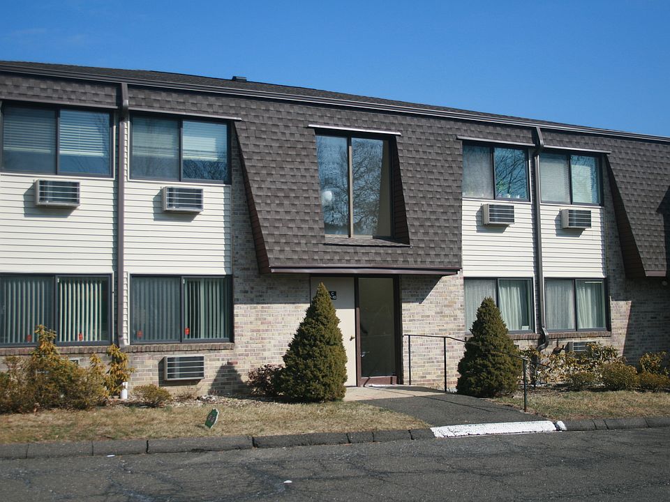 1st image of 255 Strawberry Hill Ave Unit C9