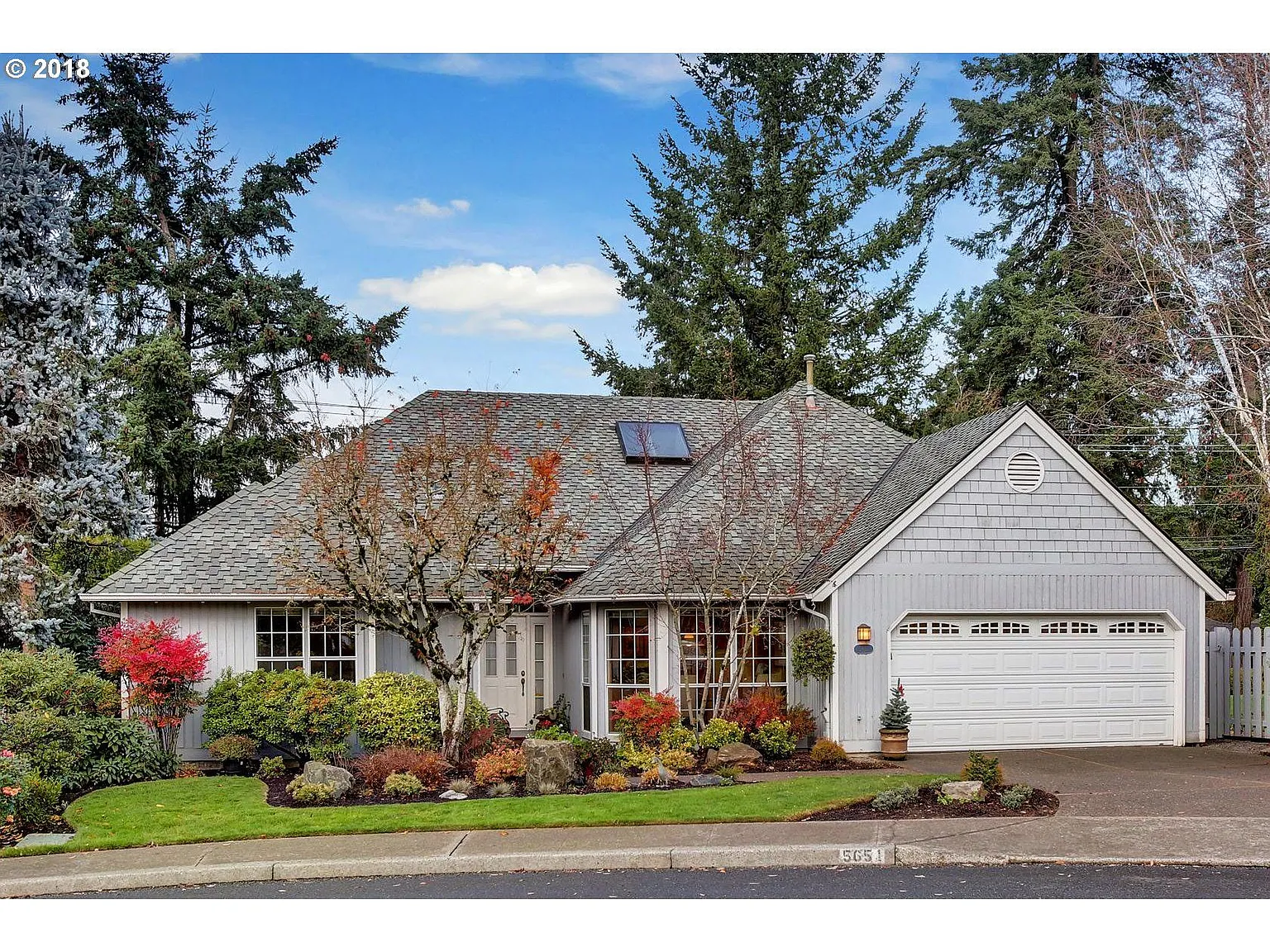 5651 SW Windfield Loop photo 1