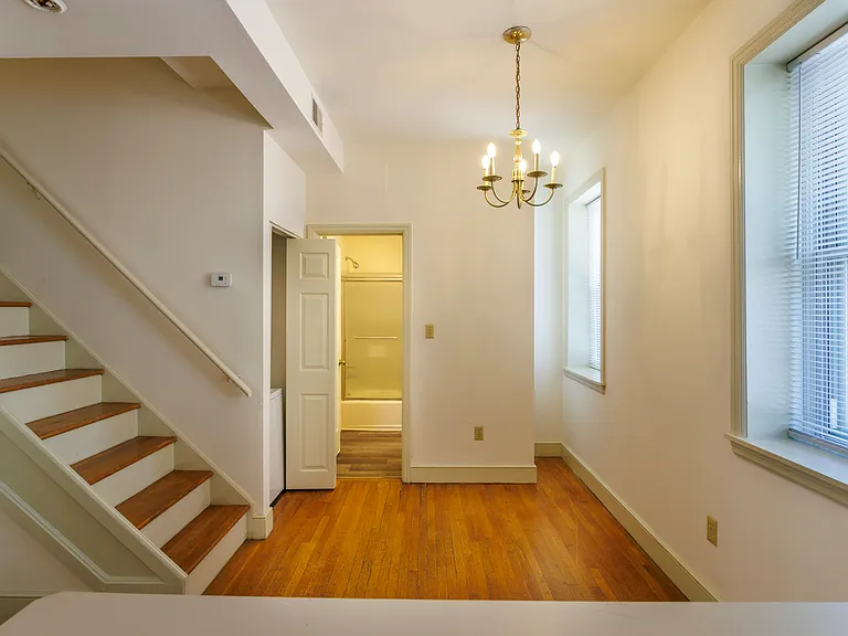 Overbrook Court apartments — Photo 8