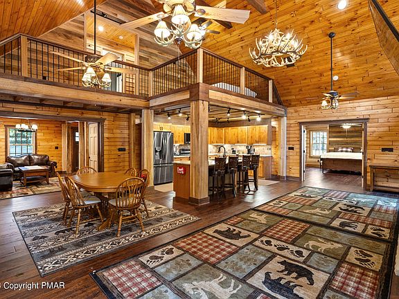 3rd image of 63 Pasternak Ln