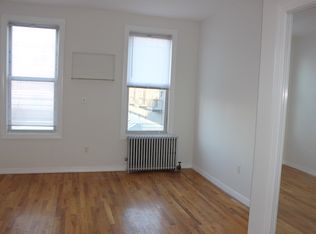 64 Box St APT 3L, Brooklyn, NY 11222