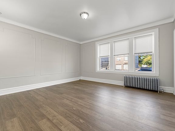 5th image of 40 S Walnut St #1