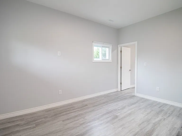 7 Sherwood Forest Trl — Photo 5