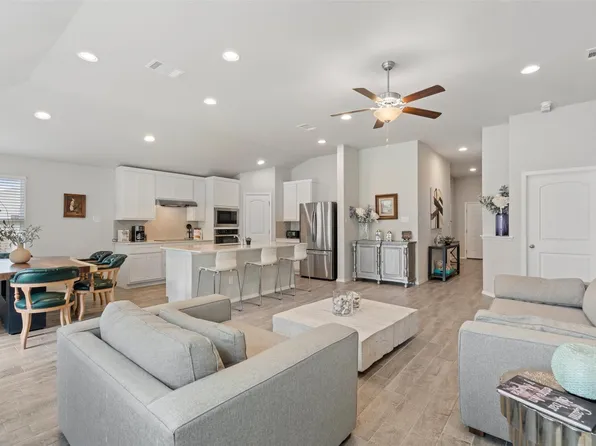 4302 Liberty Ln, Leander, TX 78645