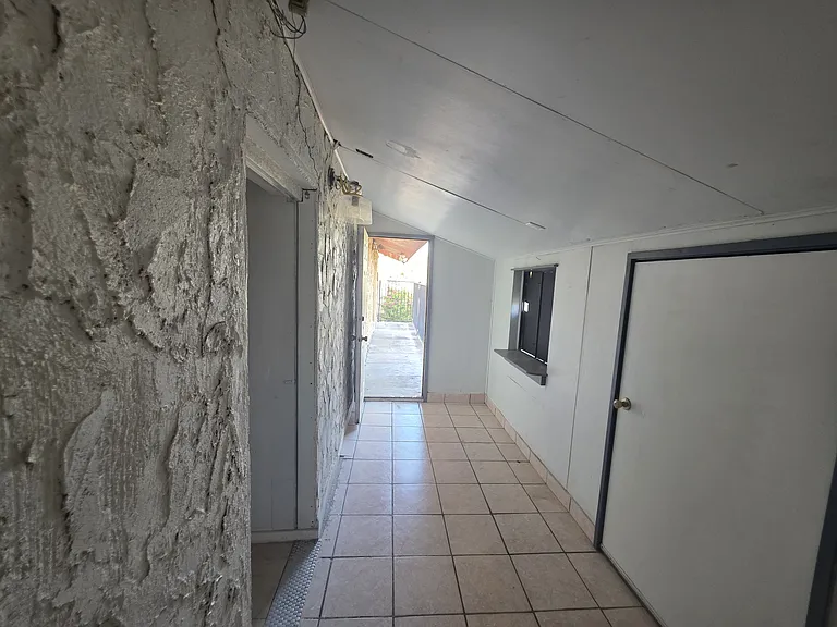 Zulema St — Photo 3