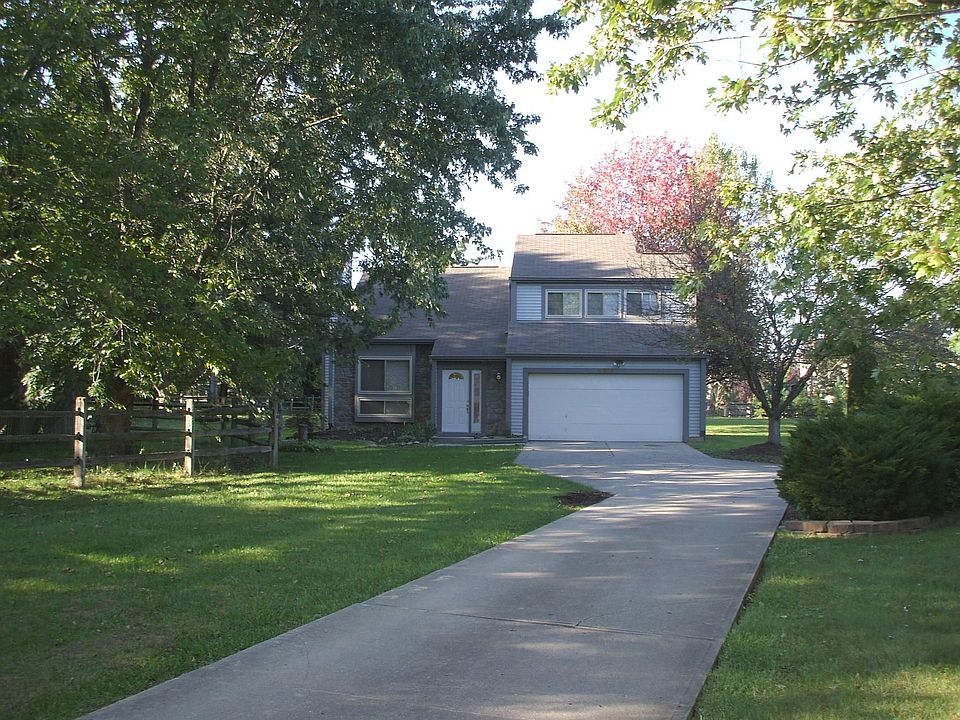 1st image of 5902 Deer Run Dr