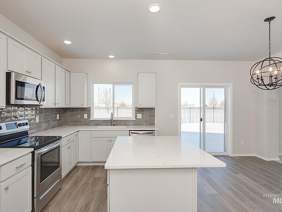3rd image of 1504 Fishertown Ave