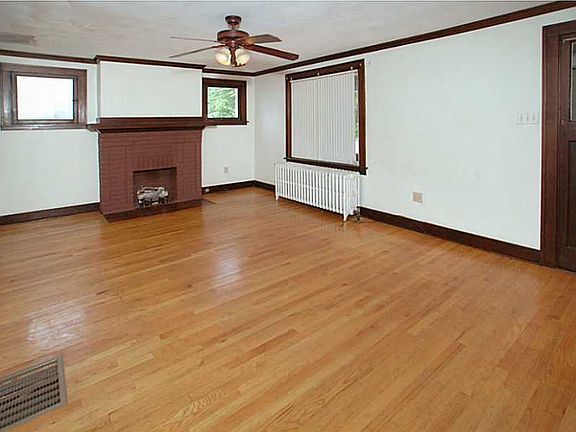4th image of 419 Duquesne Ave