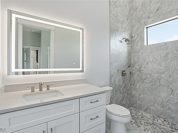 2nd image of 2819 SW 40th St