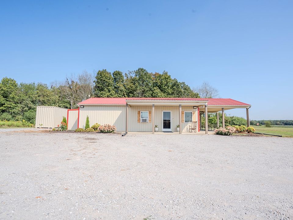 1st image of 42 Chisholm Xing