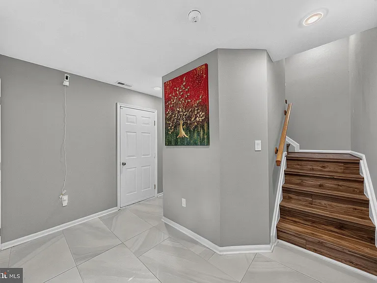 132 S Barrow Pl — Photo 5