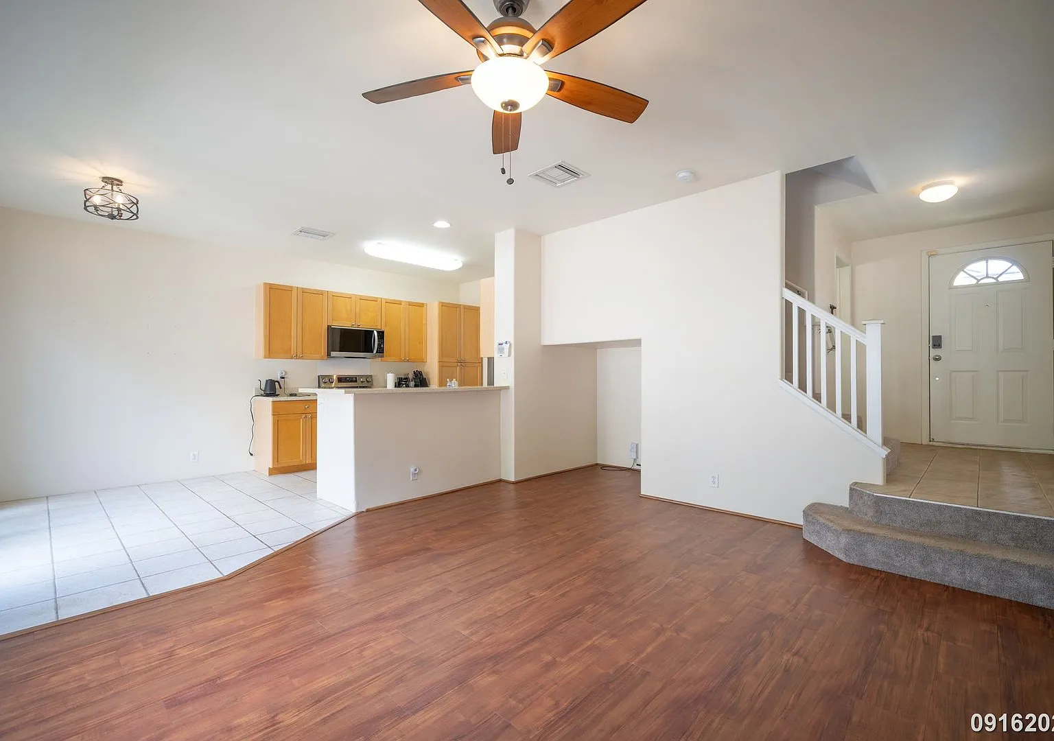 Spacious Ewa Beach Corner Home 4 Bedrooms, 2.5 Bathrooms — Photo 3