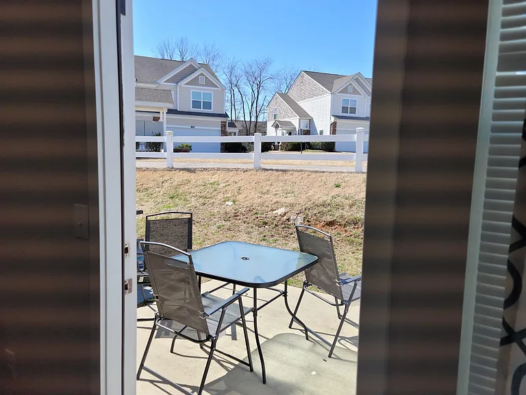 6058 Hillside Ln — Photo 16