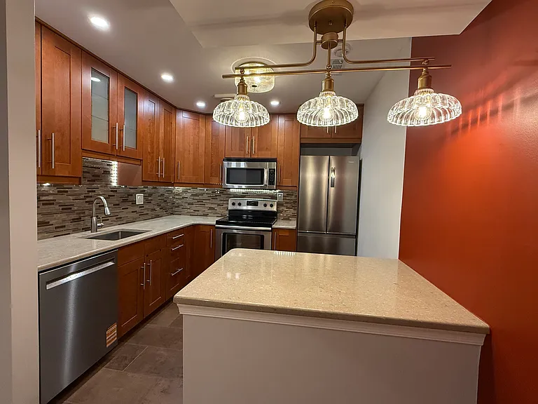 46 Woodbine Ct — Photo 3