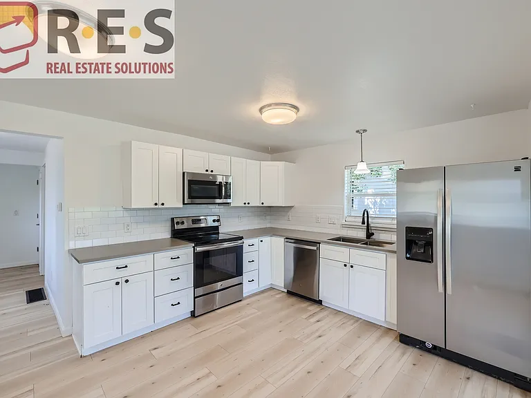 155 Lowell Blvd — Photo 8
