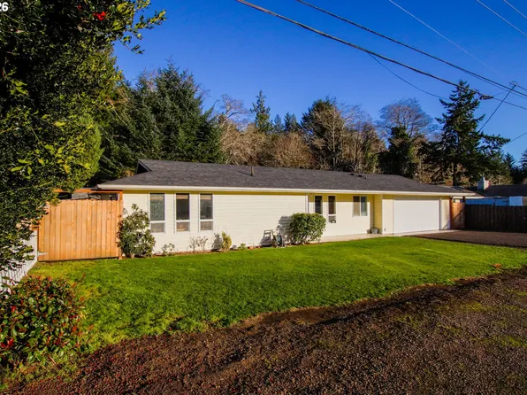 3210 Munsel Lake Rd, Florence, OR 97439