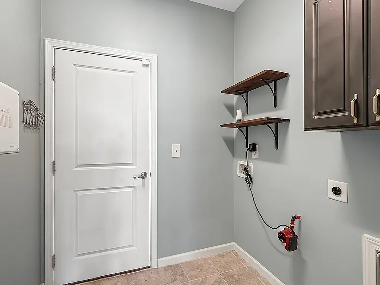 502 Wellwater Ave — Photo 15