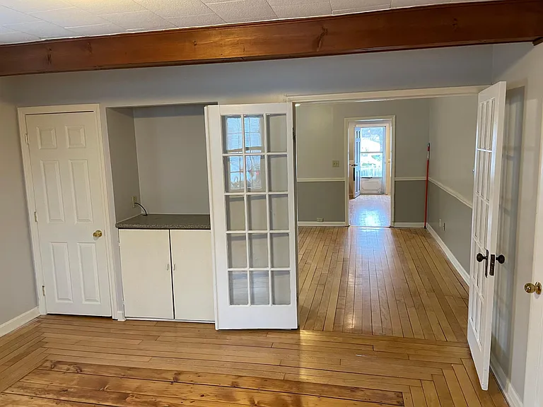 44 Pleasant St — Photo 10