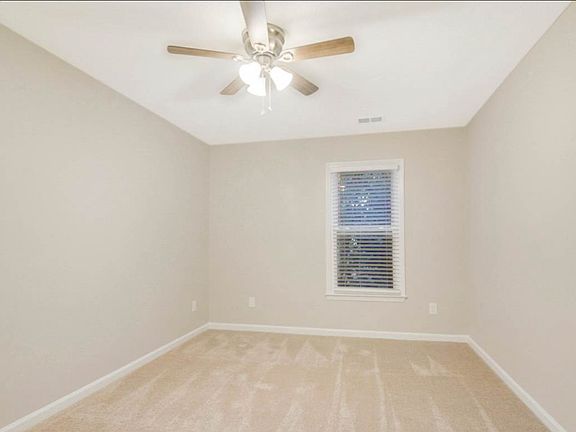 5th image of 300 Durington Pl