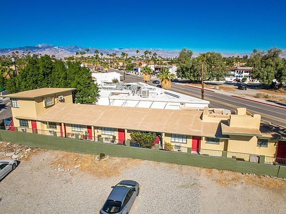 3rd image of 2231-2235 N Palm Canyon Dr