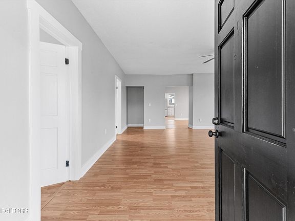 3rd image of 603 College St