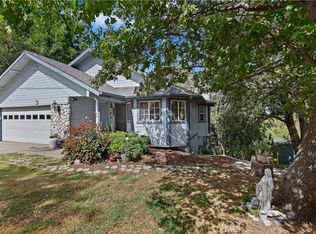 106 Weisshorn Dr, Crestline, CA 92325