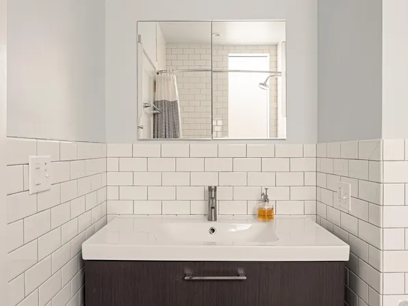 115 Milton Street image 17 of 21