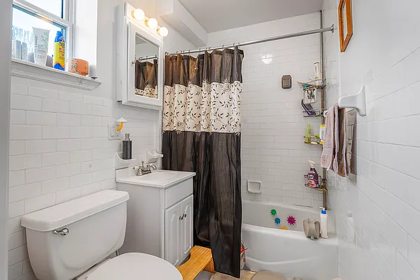 Rented by Highline Residential | media 13