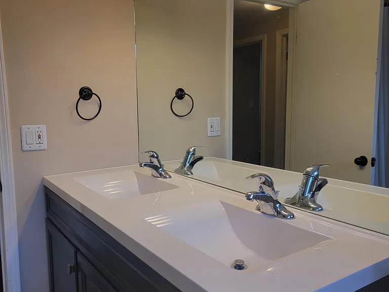 8490 S 1330 E — Photo 15