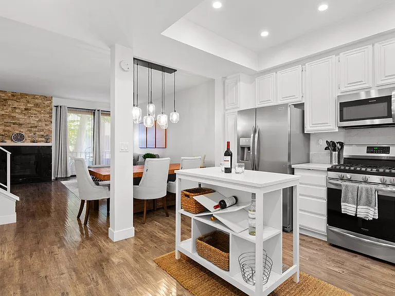 8687 Falmouth Ave #103 — Photo 4