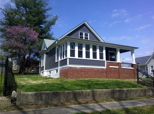 315 W Main St, Lebanon, IL 62254