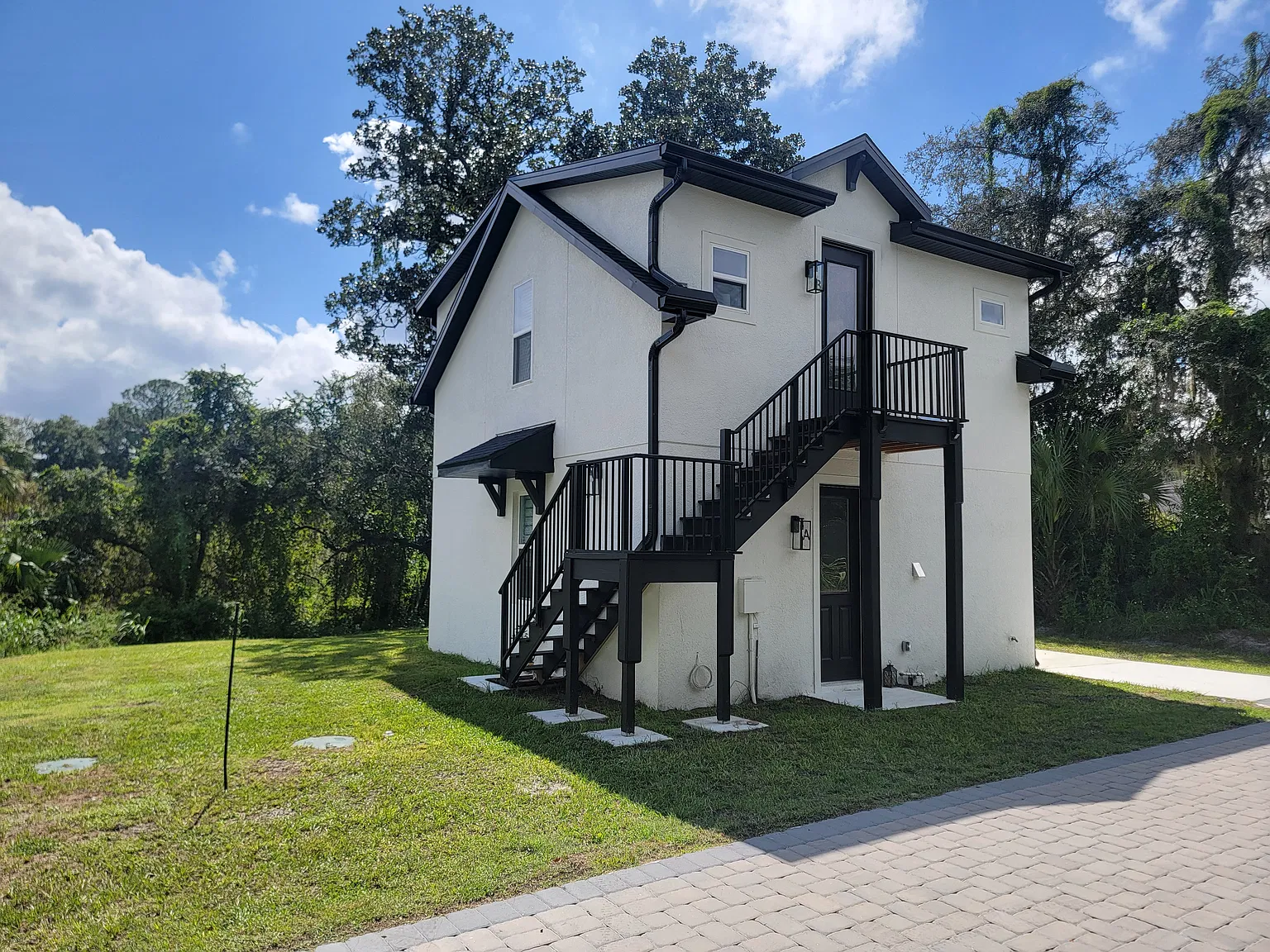 1 bed, 500 sqft, $1,600 — Photo 1