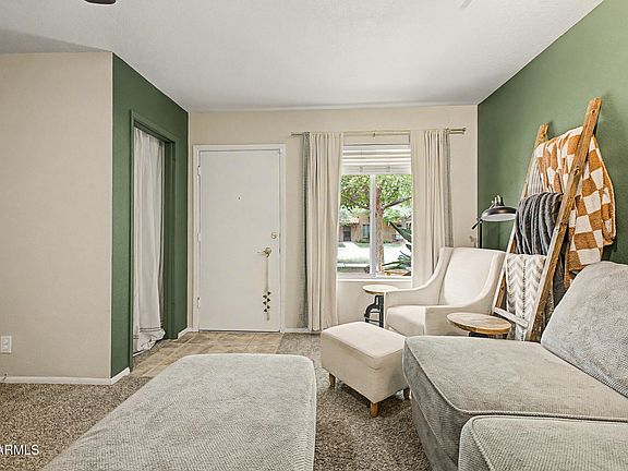 5th image of 636 N LESUEUR Circle