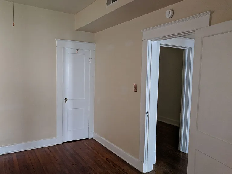 118 S. Colonial Avenue — Photo 22