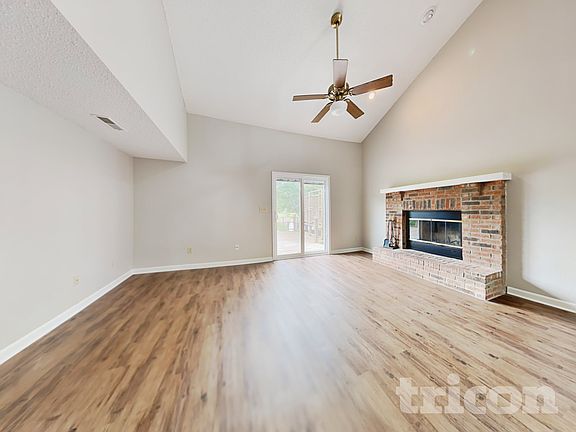 3rd image of 8847 Himebaugh Ln