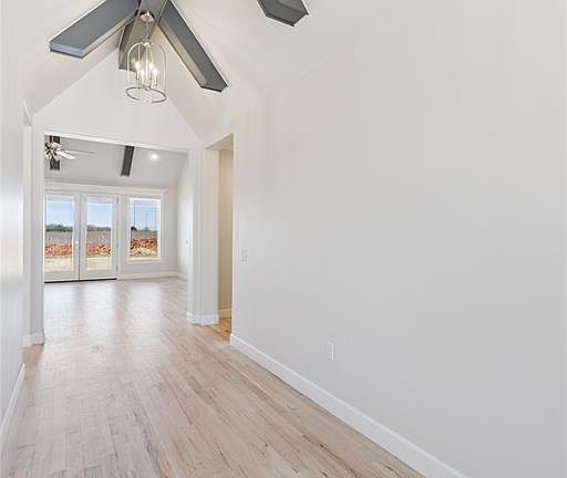 5th image of 15717 Paterson Ave
