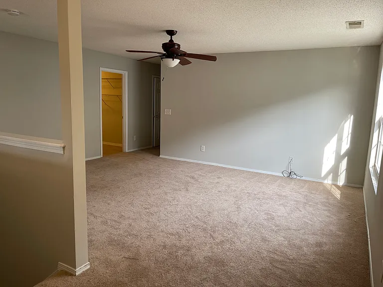 5 Bellmore Ct — Photo 29