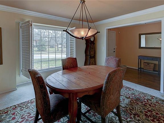 4th image of 6512 Widmer Rd