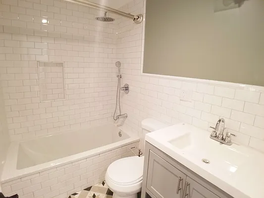 Rented by Kenneth Baker, LREB | media 21