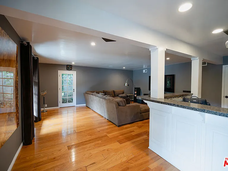 503 N Greencraig Rd — Photo 22