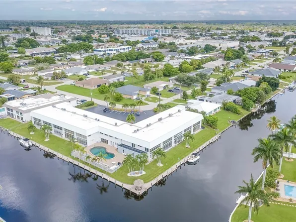 4940 Vincennes St APT 204, Cape Coral, FL 33904