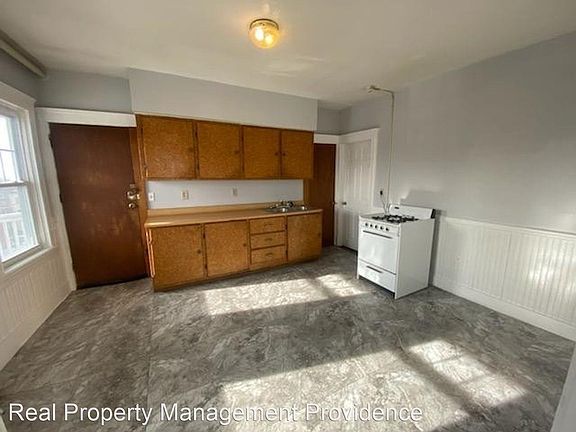 3rd image of 69 Fales St Unit 4F