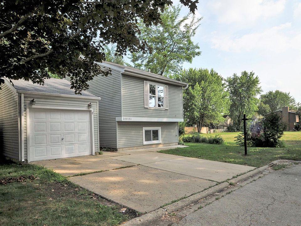 1st image of 30W151 Maplewood Ct