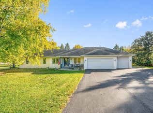 1503 Brickville Rd, Sycamore, IL 60178