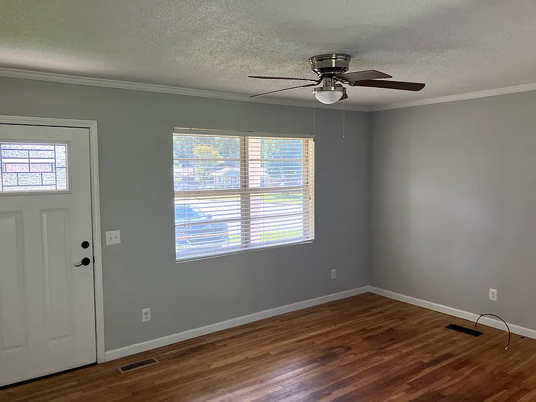 2031 Dialsdale Dr SW — Photo 4
