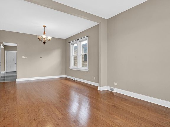 4th image of 5543 S Neenah Ave